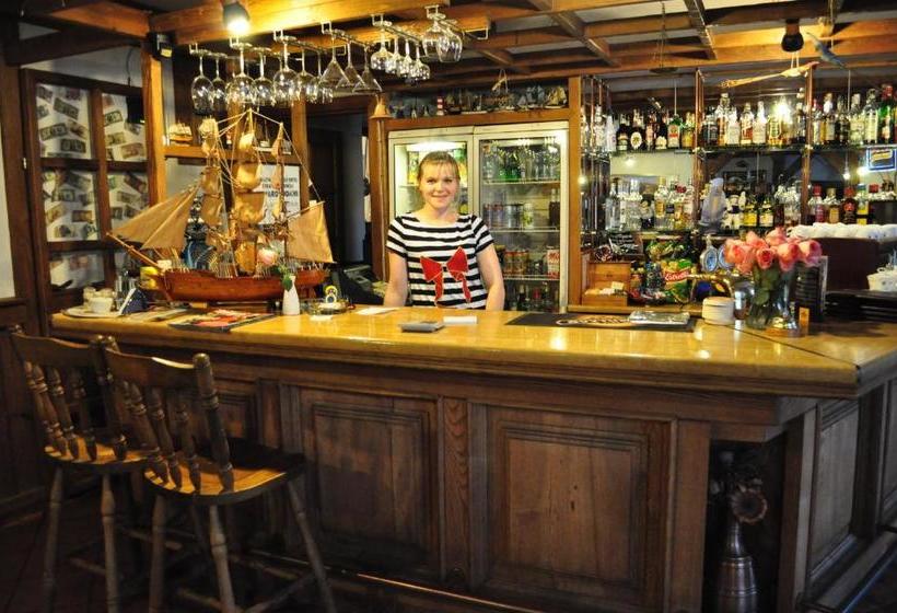 پانسیون Molo Užeiga Inn