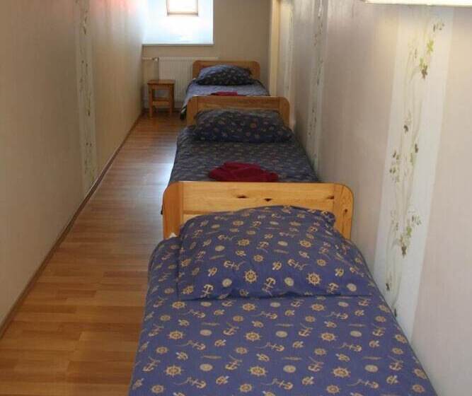 پانسیون Old Town Hostel