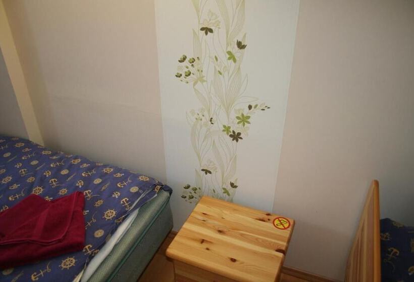 پانسیون Old Town Hostel