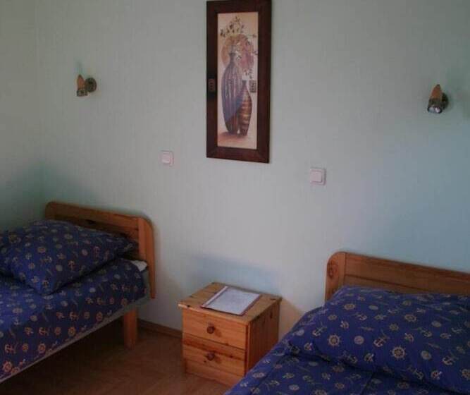 پانسیون Old Town Hostel