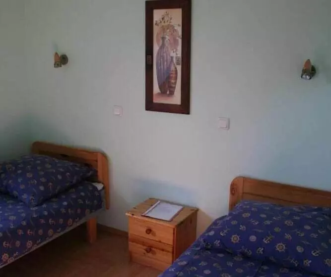 پانسیون Old Town Hostel