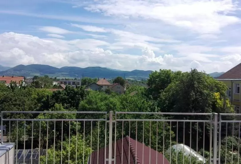 Majatalo Penzión Fox