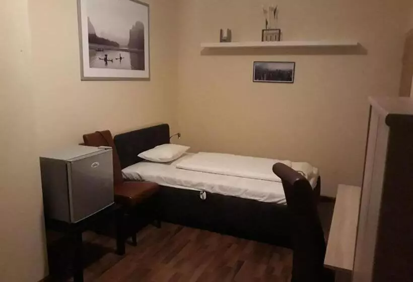 Majatalo Penzión Fox