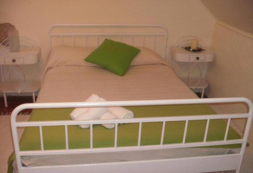 Пансион Seia Alojamento D Ines