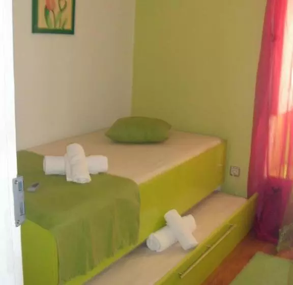 Majatalo Seia Alojamento D Ines