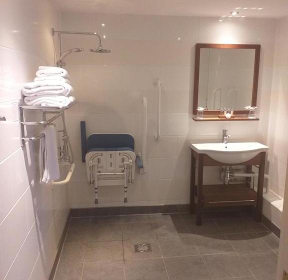 펜션 The Courtyard  At The Stenson Bubble