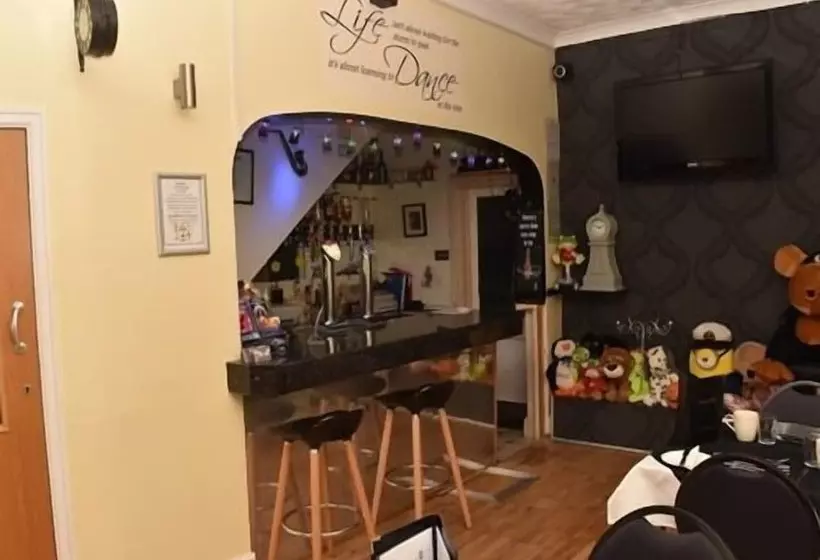 Majatalo The Dragonfly