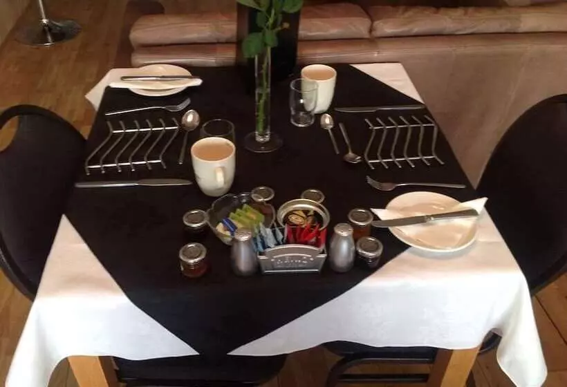 Majatalo The Dragonfly