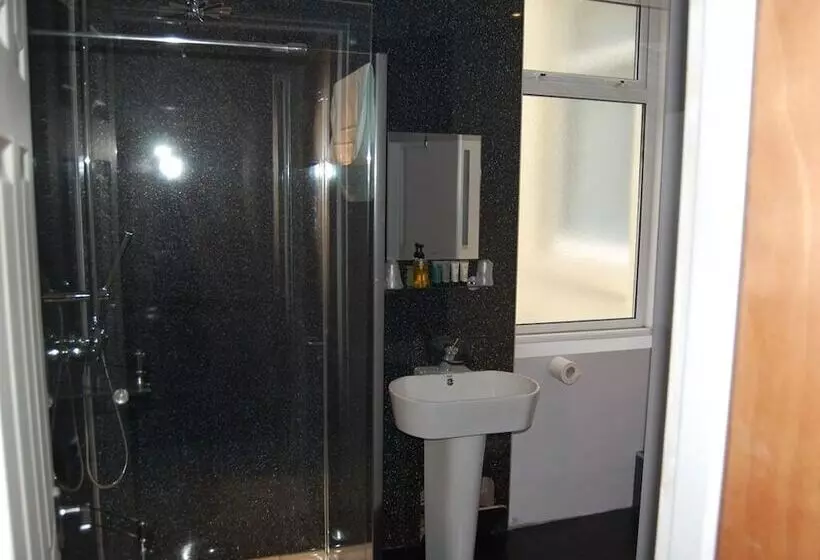 Majatalo The Dragonfly