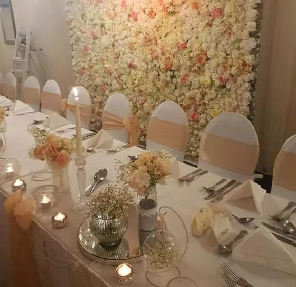 پانسیون The White Hart Inn