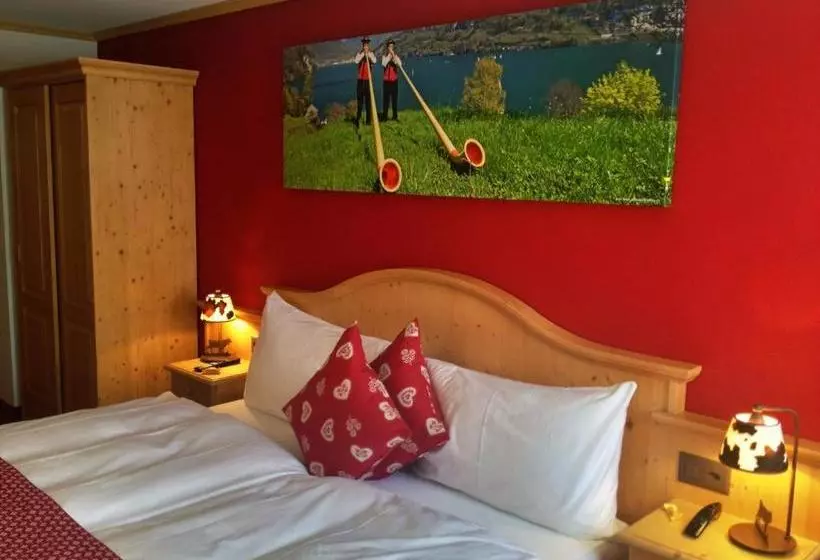 ユースホステル Gasthaus Tübli Gersau