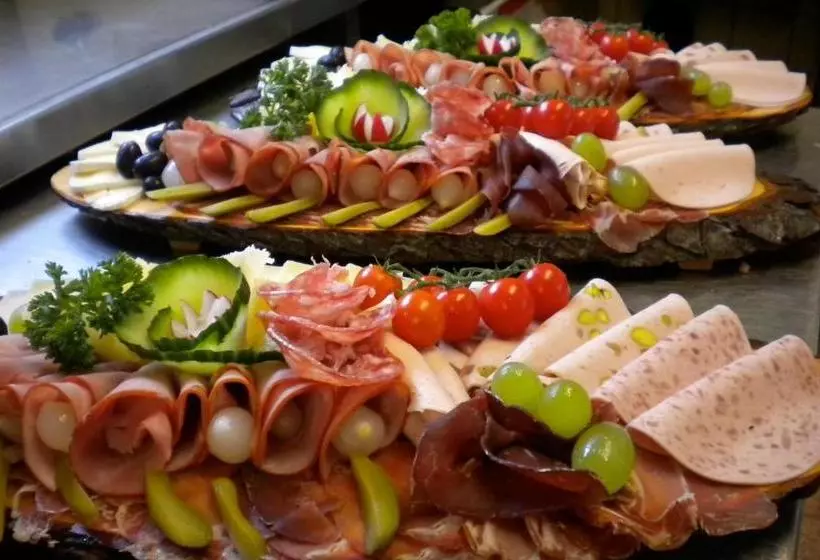 ユースホステル Gasthaus Tübli Gersau