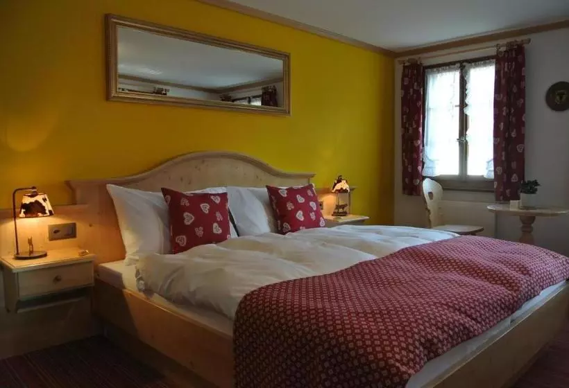 ユースホステル Gasthaus Tübli Gersau