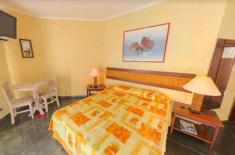 Общежитие Velinn Pousada Ponta Do Pequeah