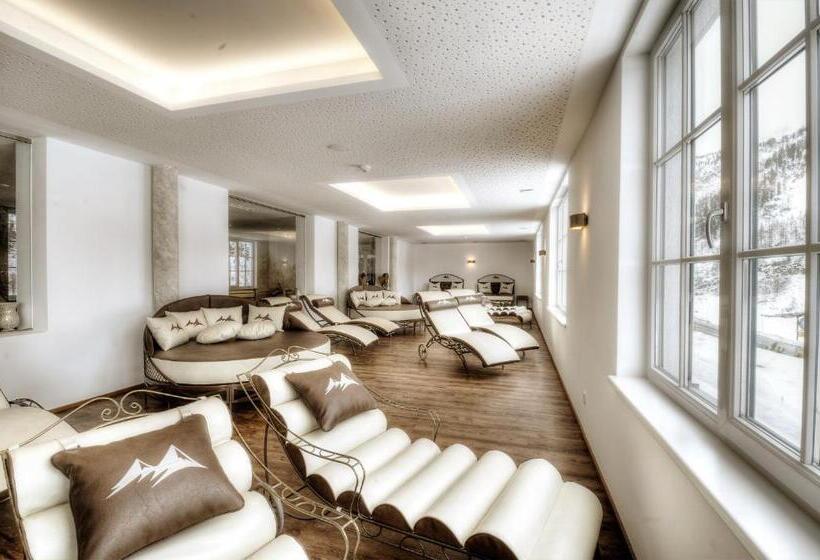 Appartement & Suiten Hotel Glöcknerin