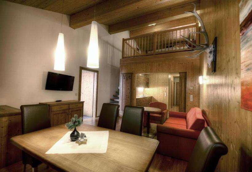 Appartement & Suiten Hotel Glöcknerin