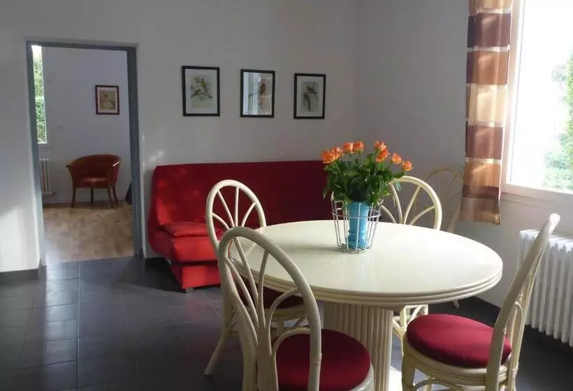 Aamiaismajoitus (B&B) Le Buisson