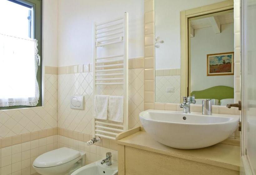 فندق L'orso E L'ape B&b