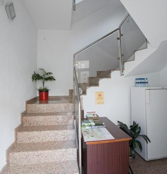 بنسيون Amolls Restaurant I Habitacions