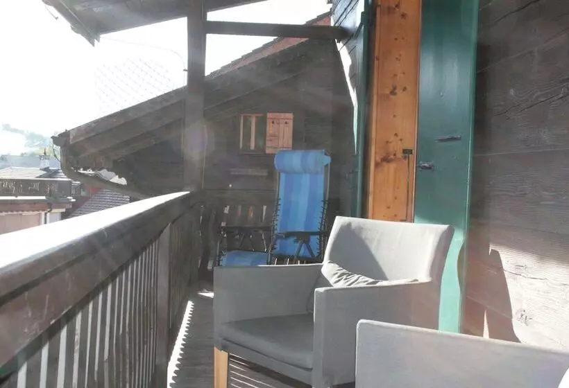 ペンション Chalet La Griotte