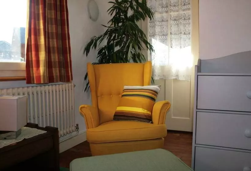 ペンション Chalet La Griotte