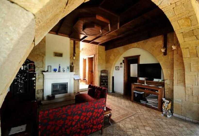 پانسیون Daidalos