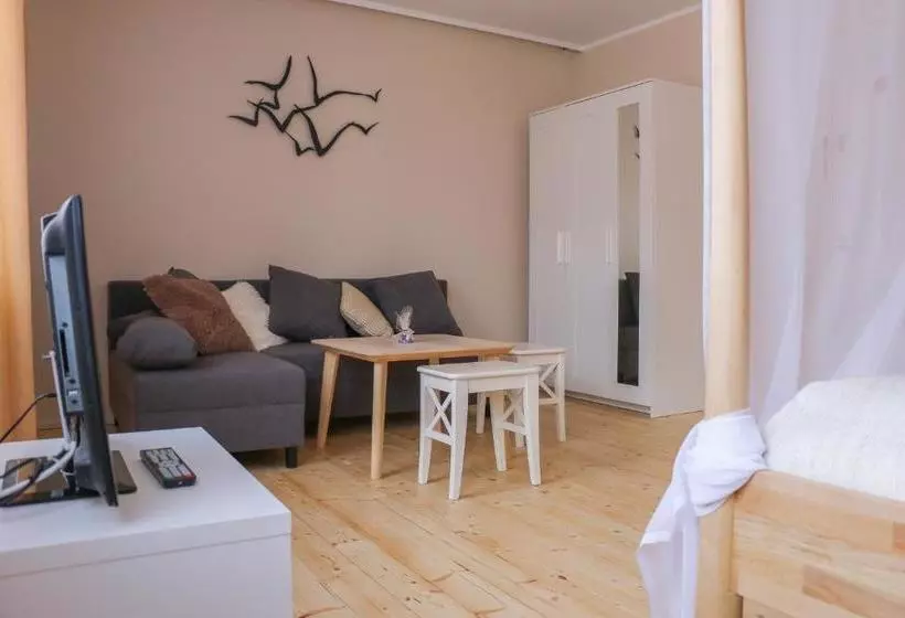 پانسیون Guest House Vasara