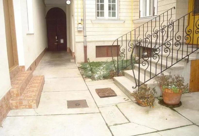 ペンション Guesthouse Daniel