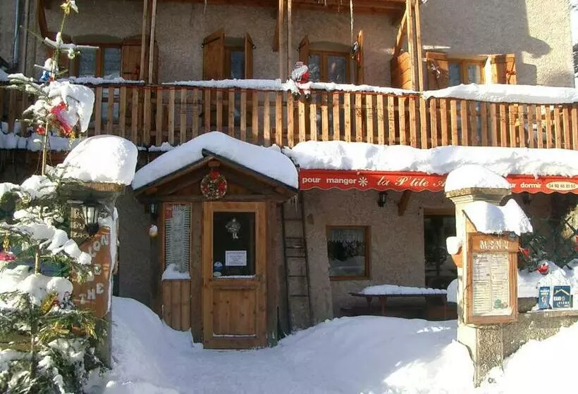 Majatalo La Ptite Auberge