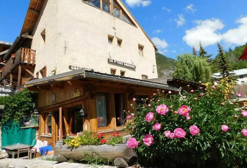 Majatalo La Ptite Auberge