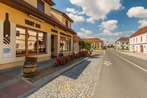 پانسیون Penzion & Vinný Bar Régio