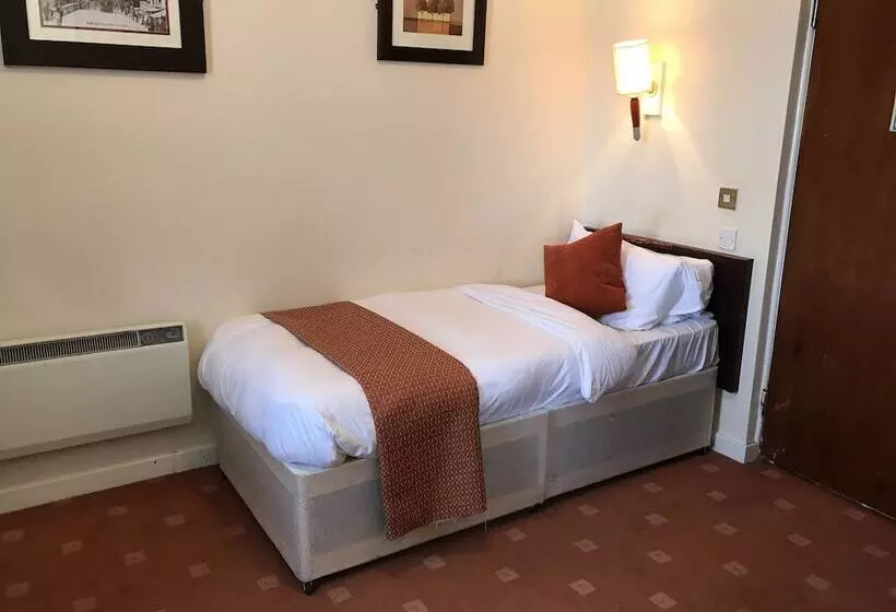 ペンション The Royal Victoria And Bull