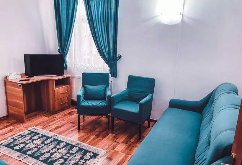 پانسیون Vila Royal
