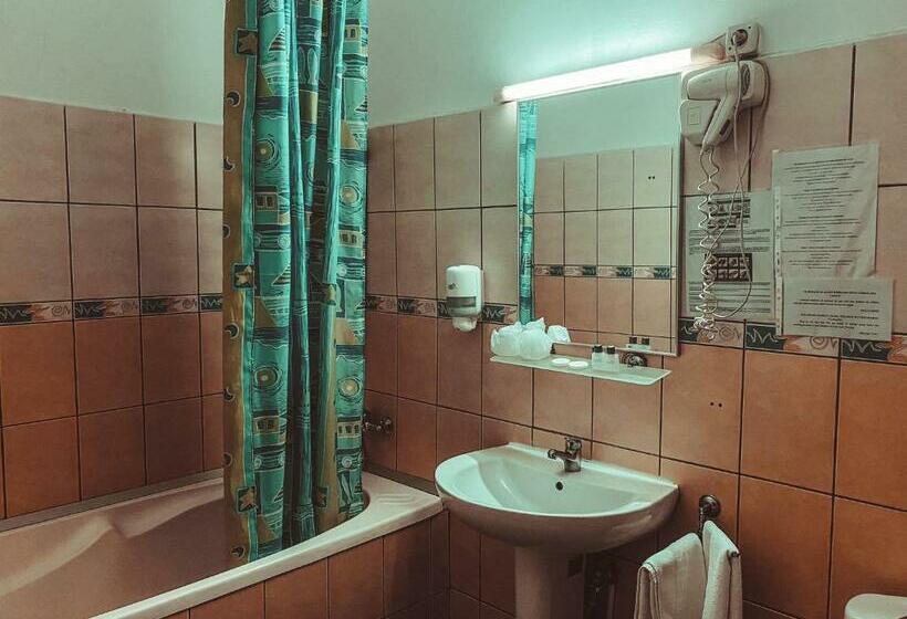 بنسيون Vila Royal