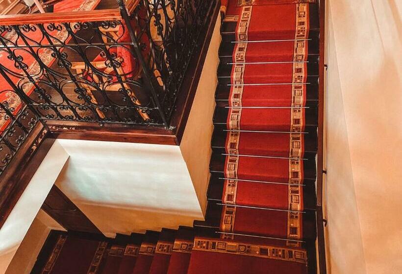 بنسيون Vila Royal