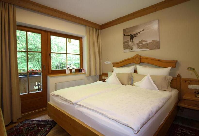 Vronis Waldhaus Adults Only