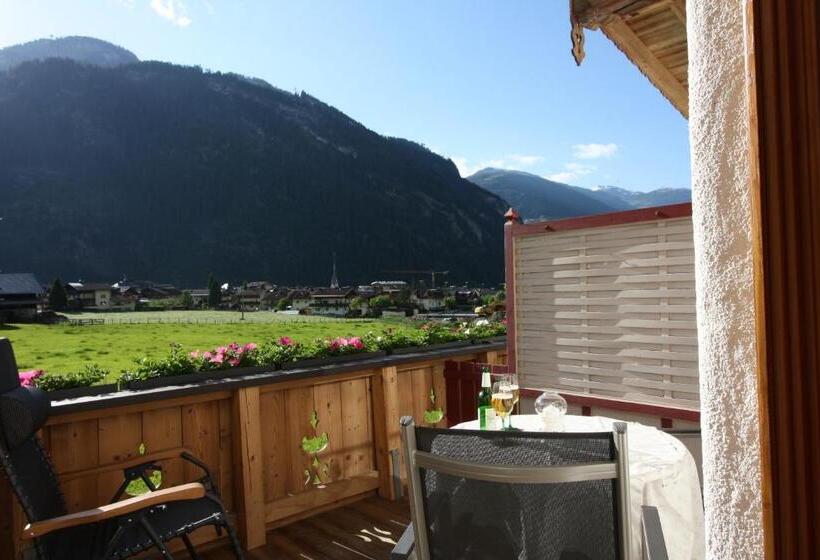 Vronis Waldhaus Adults Only