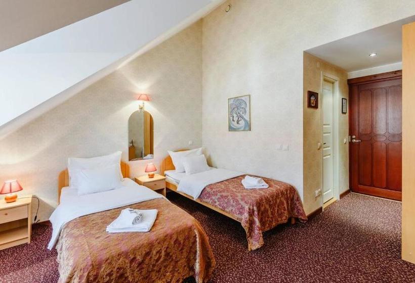 هاستل Hermannuse Maja