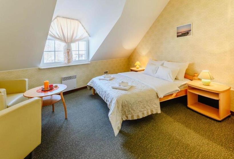 هاستل Hermannuse Maja