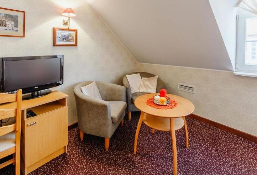 هاستل Hermannuse Maja