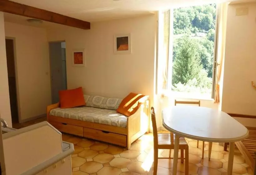 Appart Le Chili  Quartier Thermal  Lit Fait
