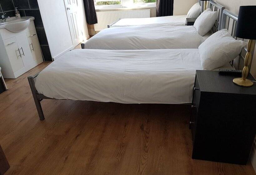 פנסיון Boscombe Reef