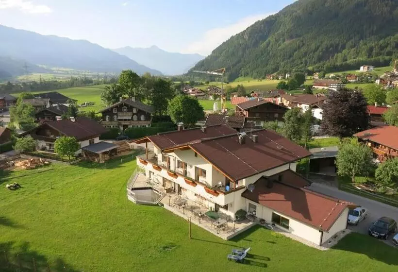 Majatalo Ferienhaus Zillertal