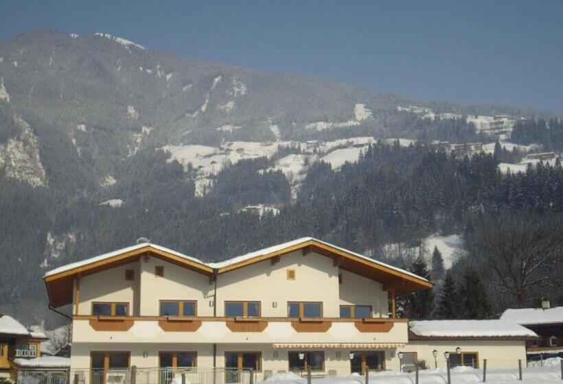 펜션 Ferienhaus Zillertal