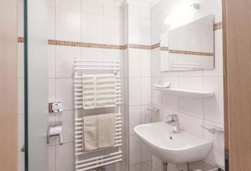 ペンション Garni ötztals & Aparts