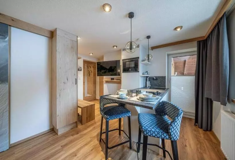 ペンション Garni ötztals & Aparts