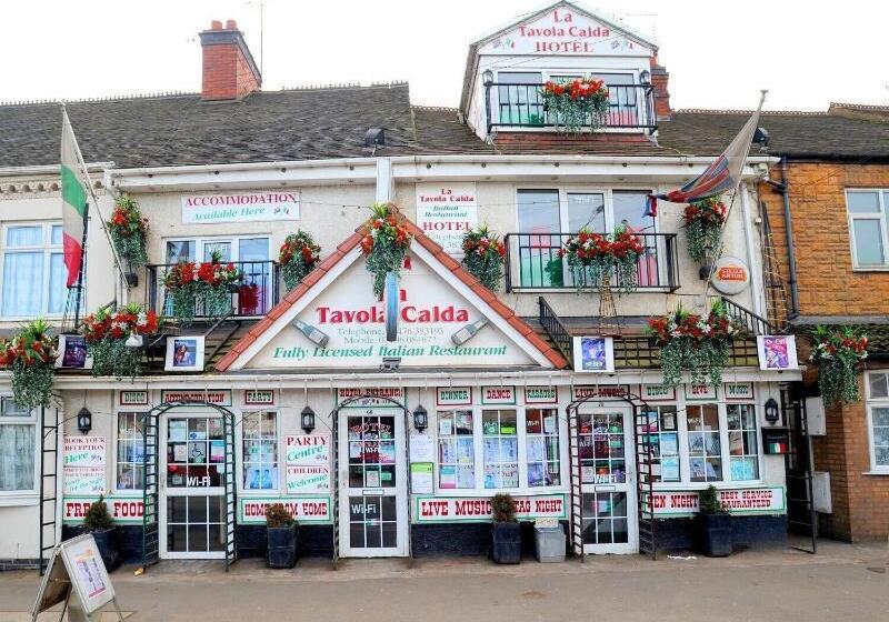 بنسيون La Tavola Calda