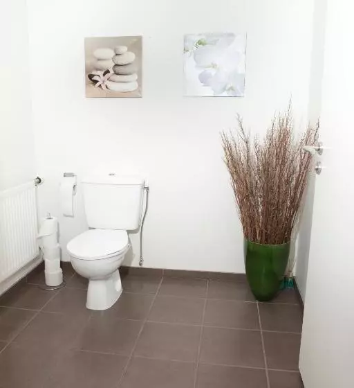 پانسیون Lyngás Guesthouse