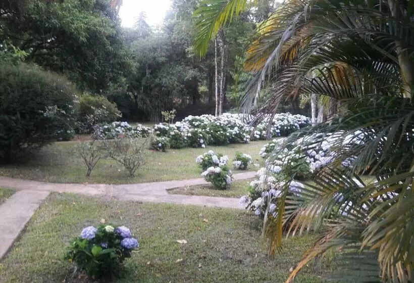 پانسیون Pousada Recanto Do Pinheirão