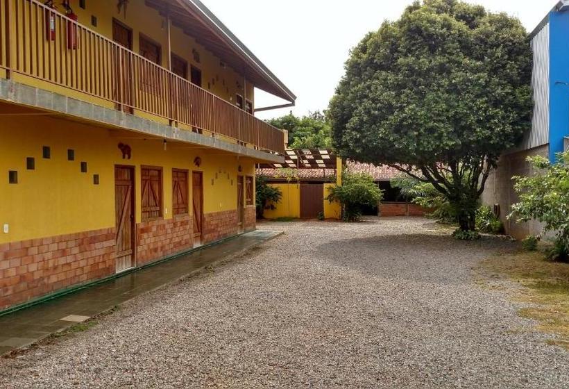 پانسیون Pousada Segredo